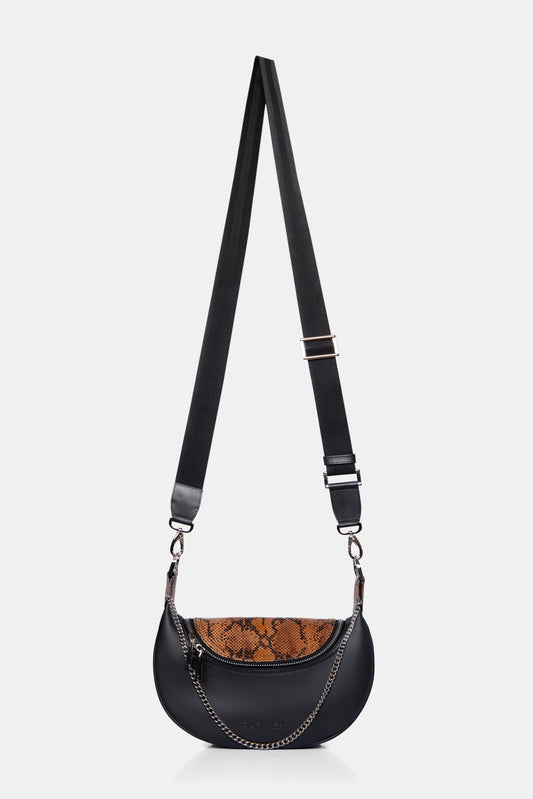 Bolso Carriel de cuero cafe hecho a mano con correa larga ajustable FARKASH
