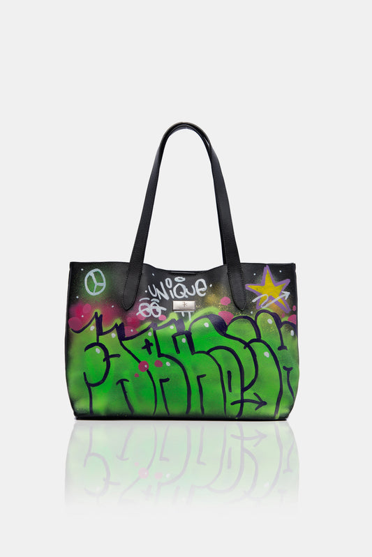 Bolso de cuero con graffiti inspirado en el arte urbano FARKASH 
